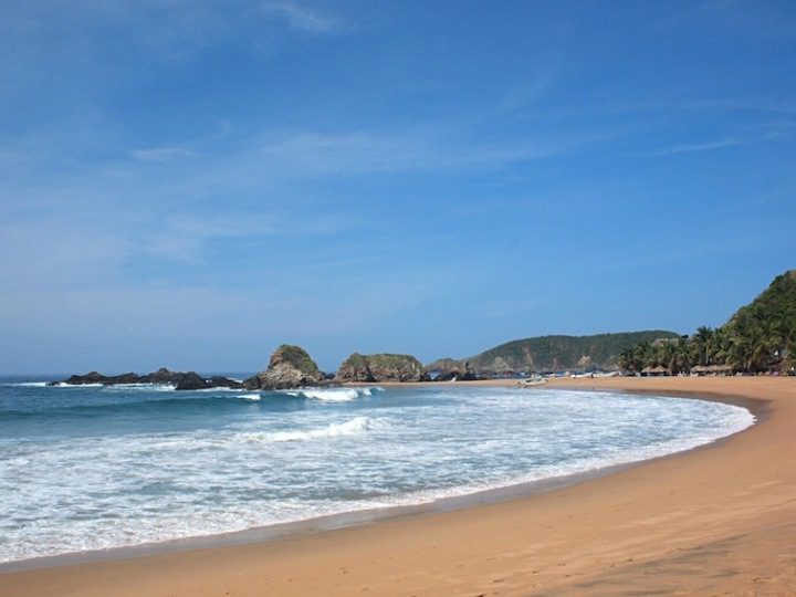 Sand and Sunrise in Mazunte – Lunaguava