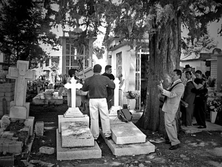 Day of the Dead in San Cristóbal – Lunaguava